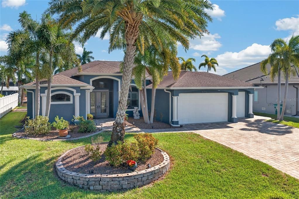 For Sale: $669,500 (3 beds, 2 baths, 2063 Square Feet)