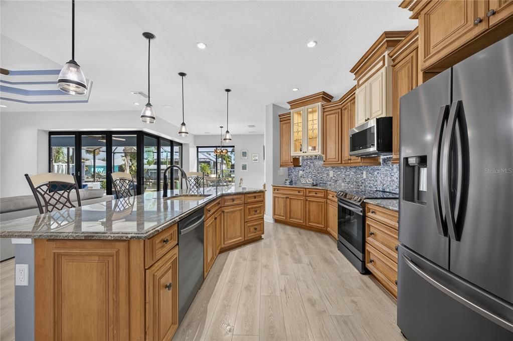 For Sale: $669,500 (3 beds, 2 baths, 2063 Square Feet)
