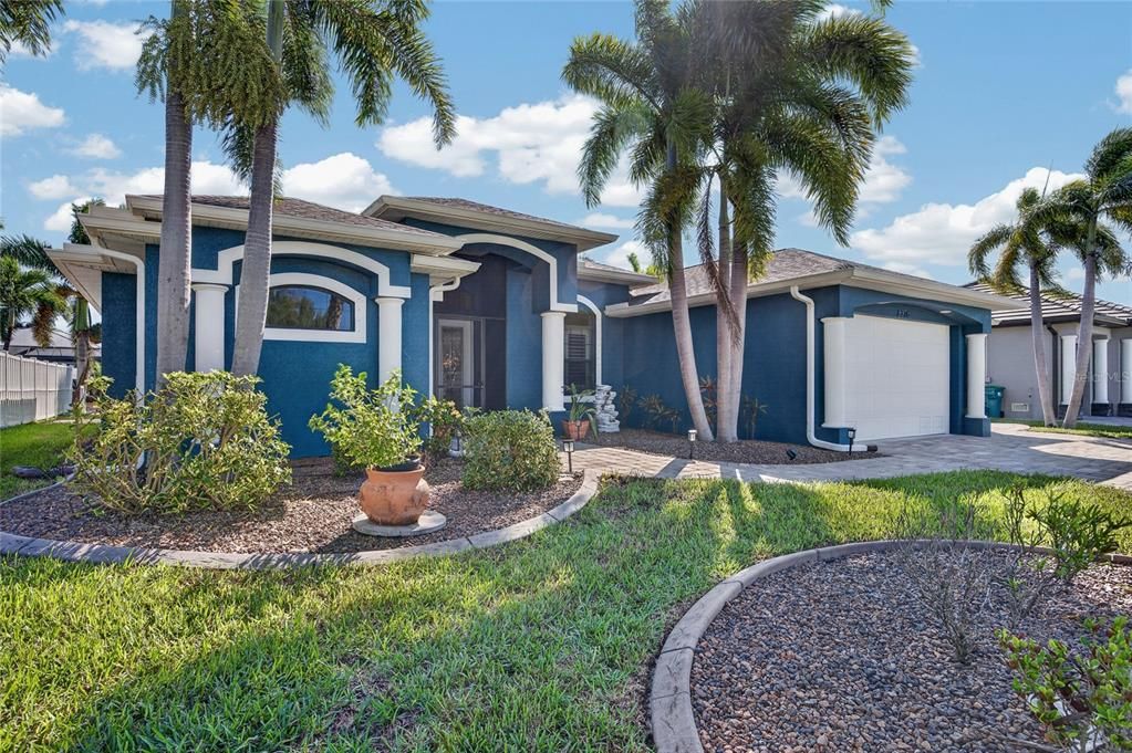 For Sale: $669,500 (3 beds, 2 baths, 2063 Square Feet)