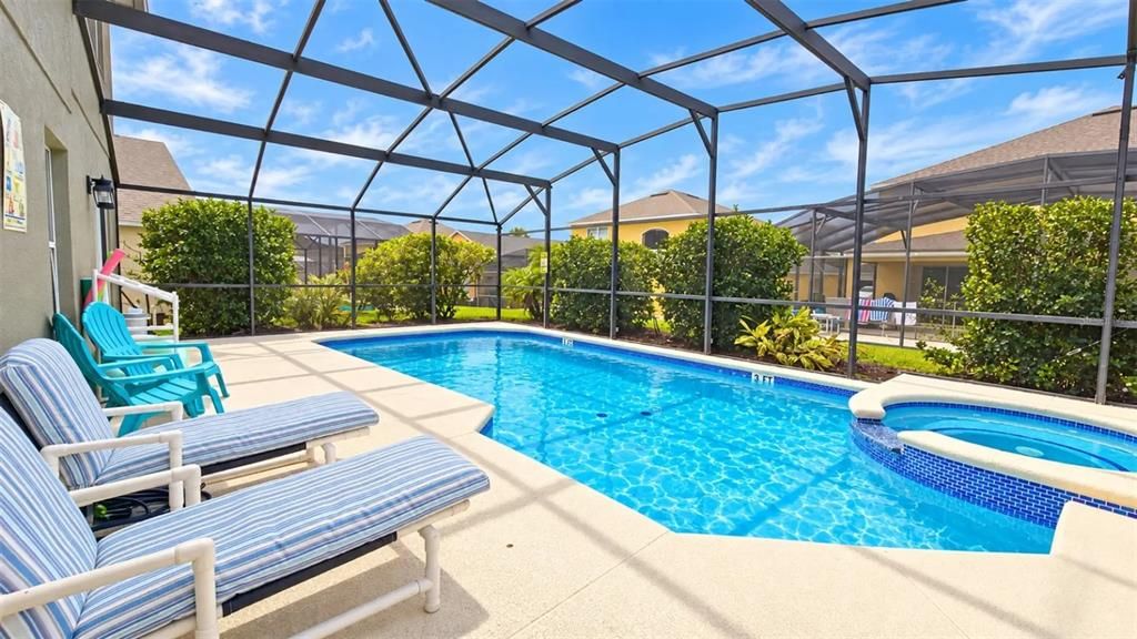 En Venta: $498,888 (5 camas, 3 baños, 2317 Pies cuadrados)