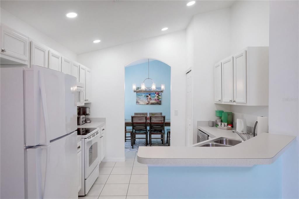En Venta: $498,888 (5 camas, 3 baños, 2317 Pies cuadrados)