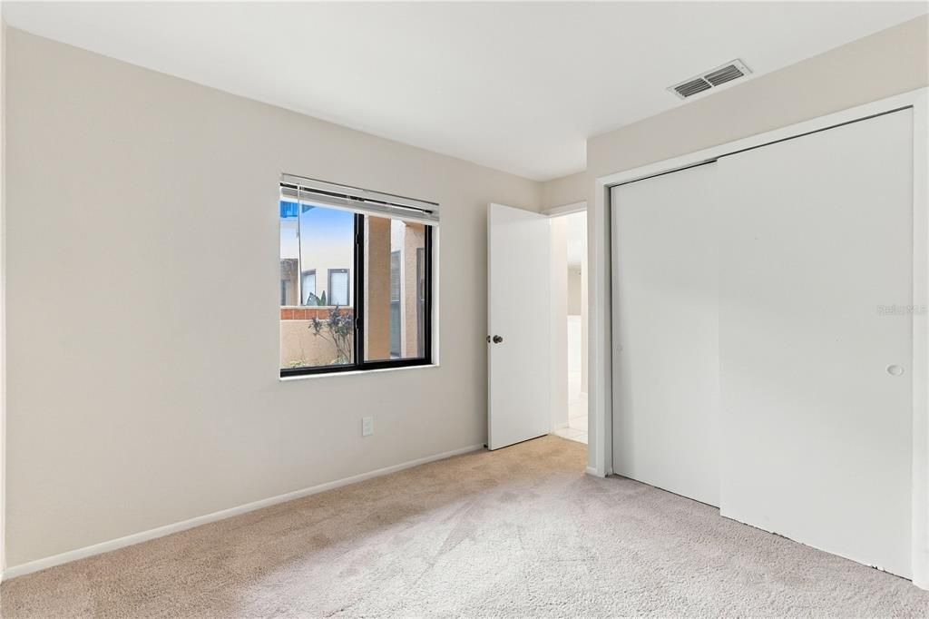 En Venta: $255,000 (2 camas, 2 baños, 1014 Pies cuadrados)