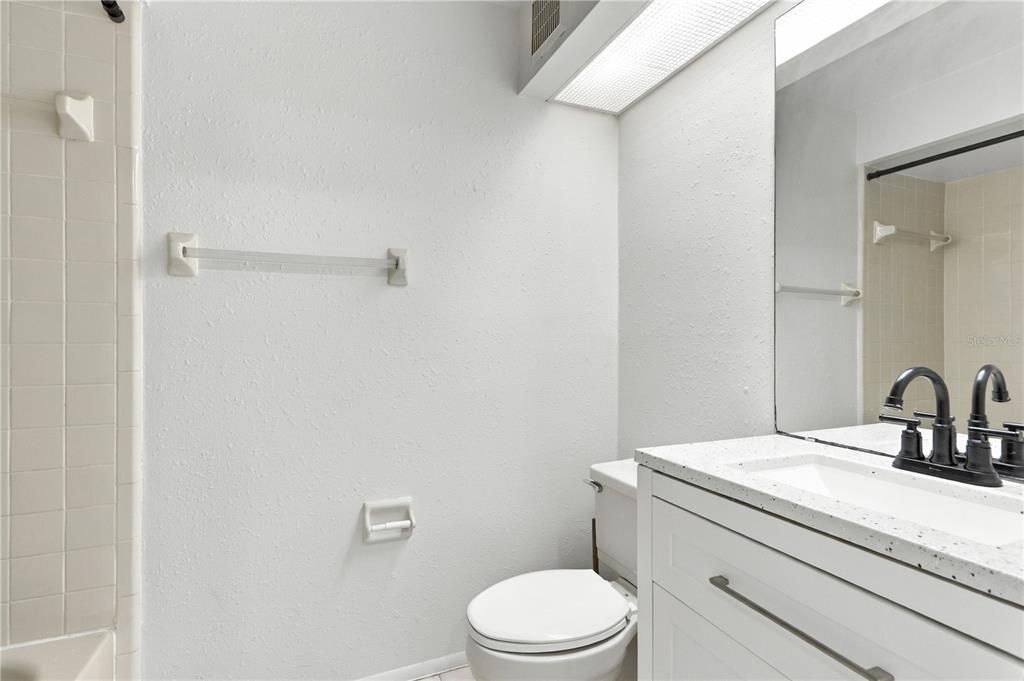 En Venta: $255,000 (2 camas, 2 baños, 1014 Pies cuadrados)