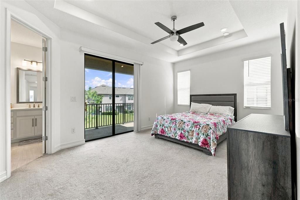 En Venta: $430,000 (3 camas, 2 baños, 2047 Pies cuadrados)