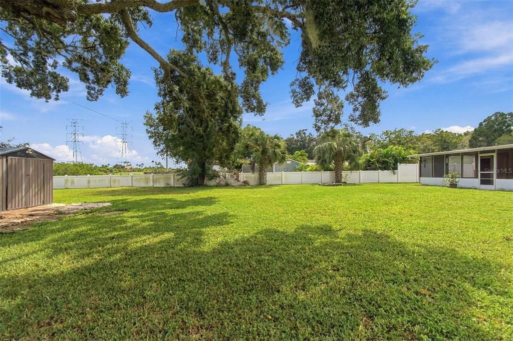 En Venta: $399,500 (4 camas, 2 baños, 1224 Pies cuadrados)