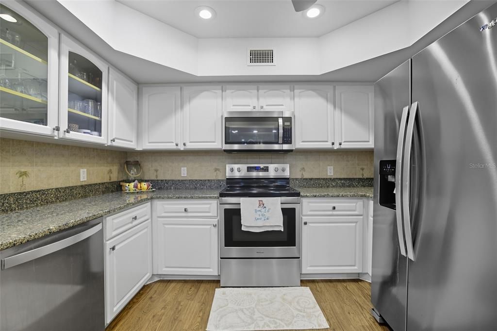 For Sale: $369,000 (3 beds, 2 baths, 2569 Square Feet)
