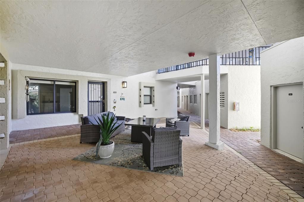 For Sale: $369,000 (3 beds, 2 baths, 2569 Square Feet)