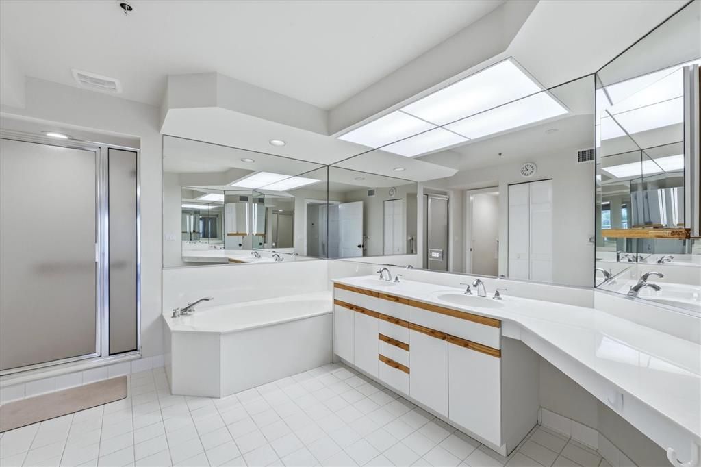 En Venta: $505,000 (2 camas, 2 baños, 2148 Pies cuadrados)