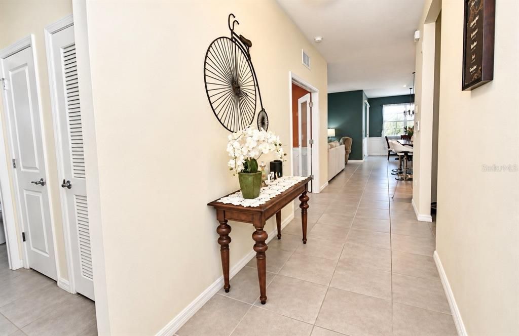 En Venta: $385,000 (3 camas, 2 baños, 1722 Pies cuadrados)