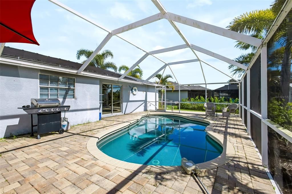 En Venta: $355,000 (3 camas, 2 baños, 1192 Pies cuadrados)