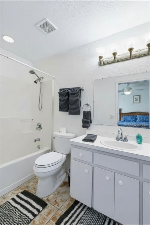 En Venta: $355,000 (3 camas, 2 baños, 1192 Pies cuadrados)