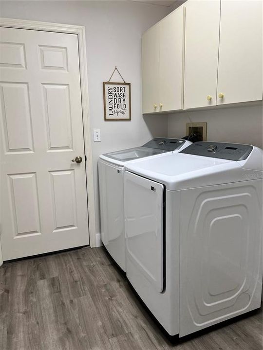 En Venta: $314,500 (3 camas, 2 baños, 1652 Pies cuadrados)