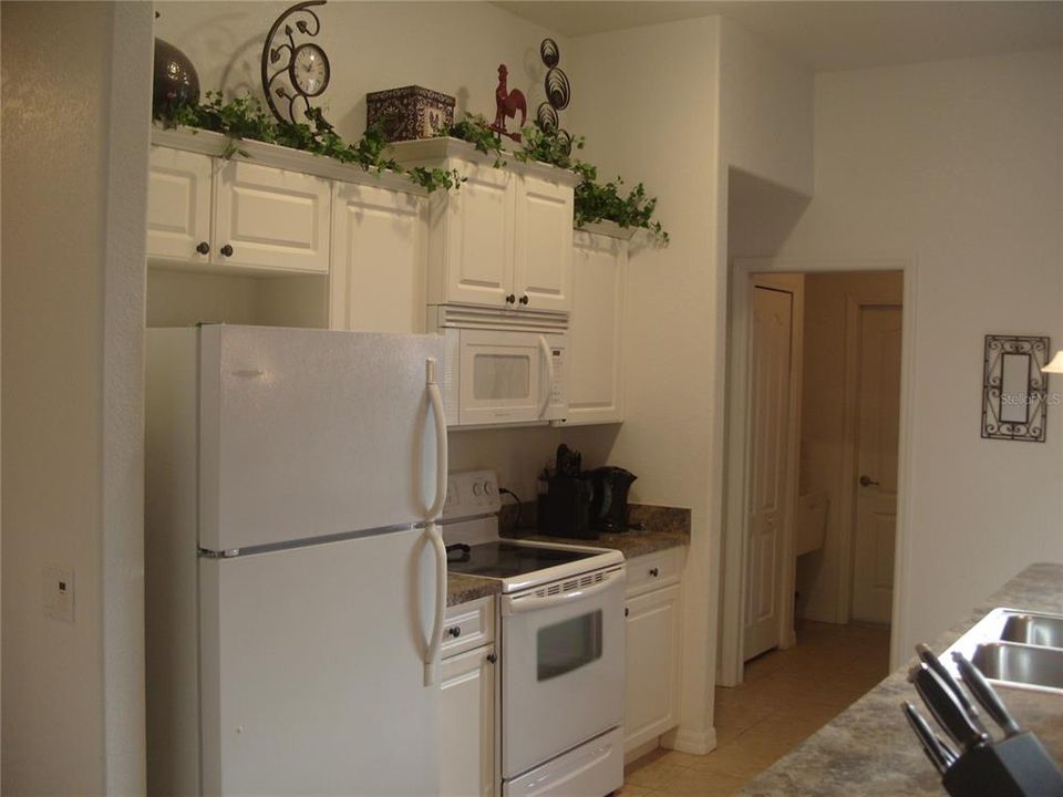 En Venta: $295,200 (3 camas, 2 baños, 1591 Pies cuadrados)