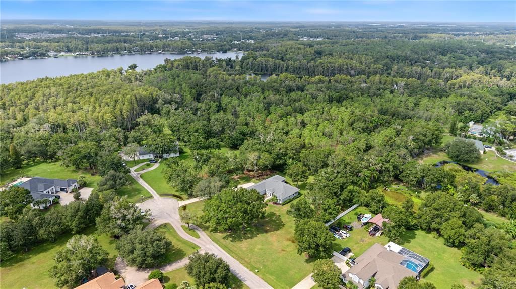 En Venta: $699,000 (3 camas, 3 baños, 2610 Pies cuadrados)