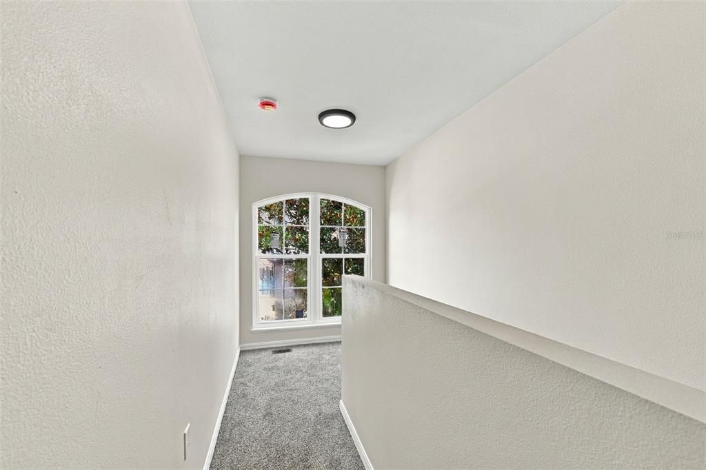 На продажу: $264,000 (3 спален, 2 ванн, 1764 Квадратных фут)