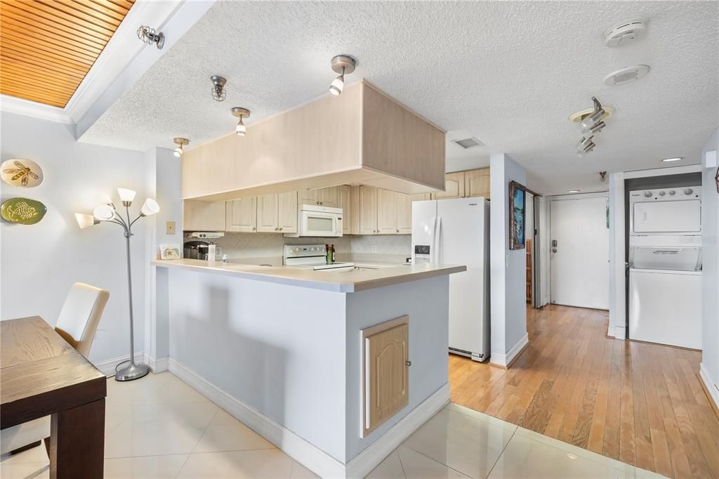 En Venta: $359,000 (2 camas, 2 baños, 1236 Pies cuadrados)
