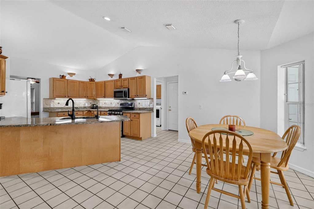 For Sale: $850,000 (3 beds, 2 baths, 2344 Square Feet)