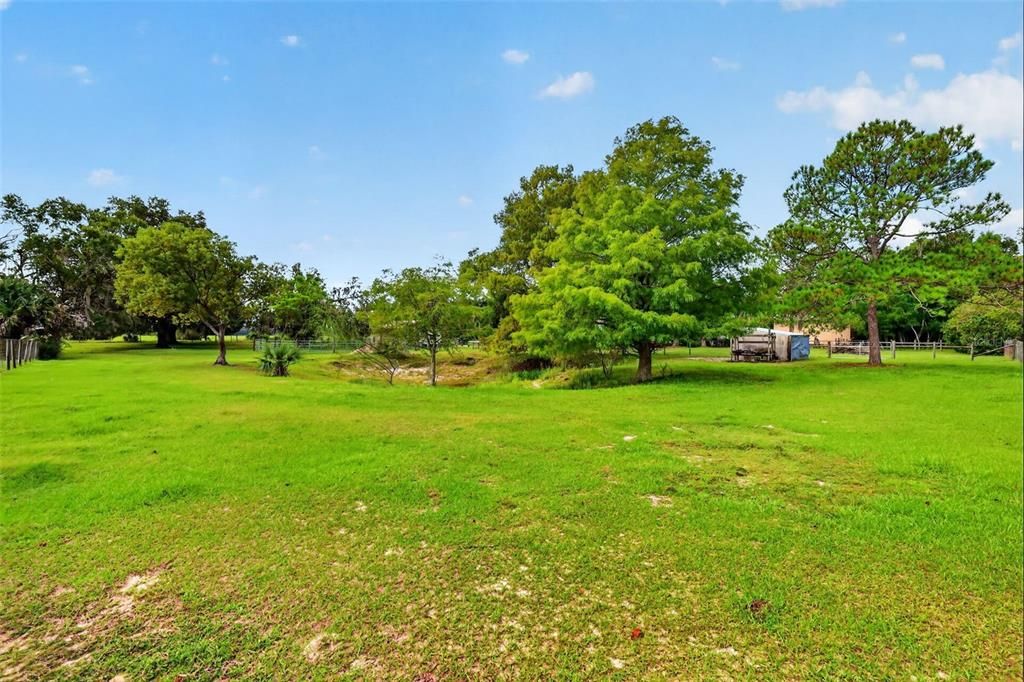 For Sale: $850,000 (3 beds, 2 baths, 2344 Square Feet)