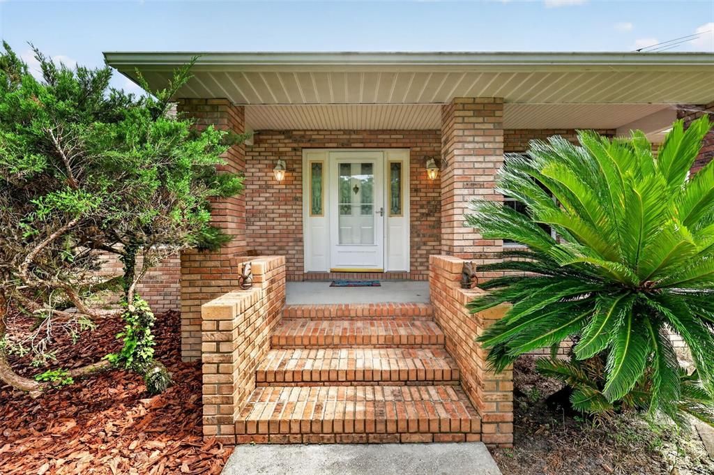 For Sale: $850,000 (3 beds, 2 baths, 2344 Square Feet)