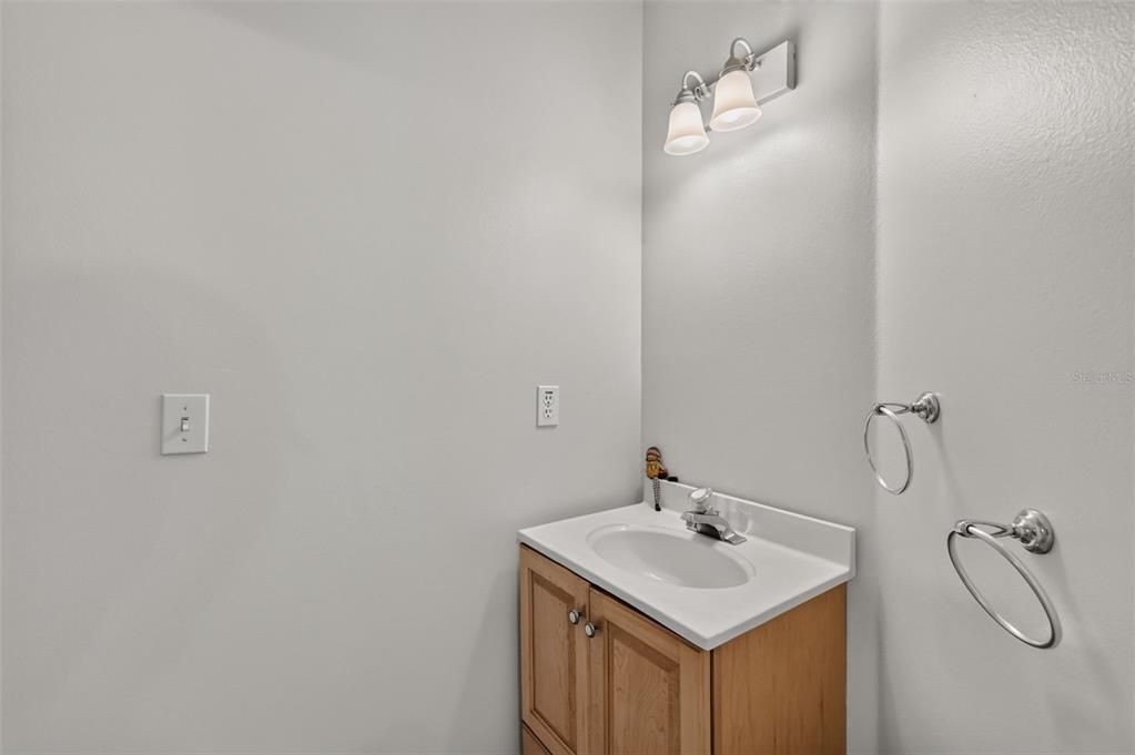 For Sale: $850,000 (3 beds, 2 baths, 2344 Square Feet)