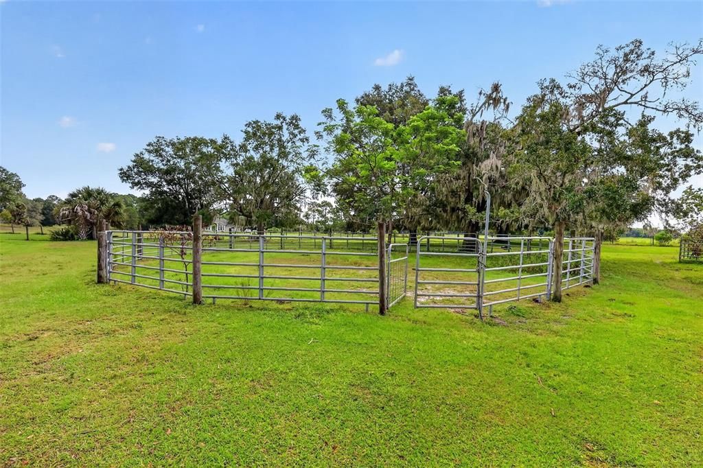 For Sale: $850,000 (3 beds, 2 baths, 2344 Square Feet)