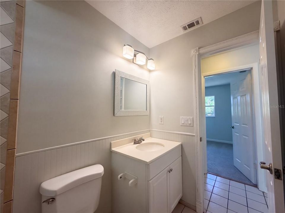 En Venta: $355,000 (4 camas, 2 baños, 1716 Pies cuadrados)