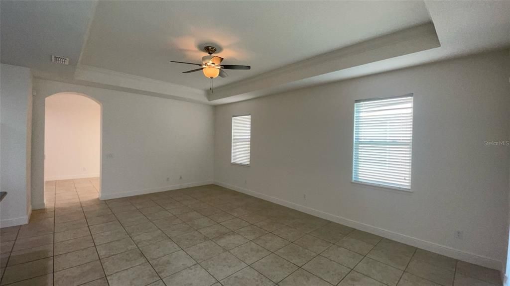 For Rent: $2,799 (4 beds, 3 baths, 2214 Square Feet)