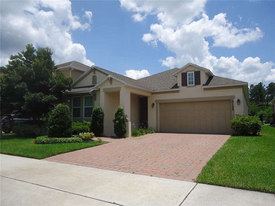 For Rent: $2,799 (4 beds, 3 baths, 2214 Square Feet)