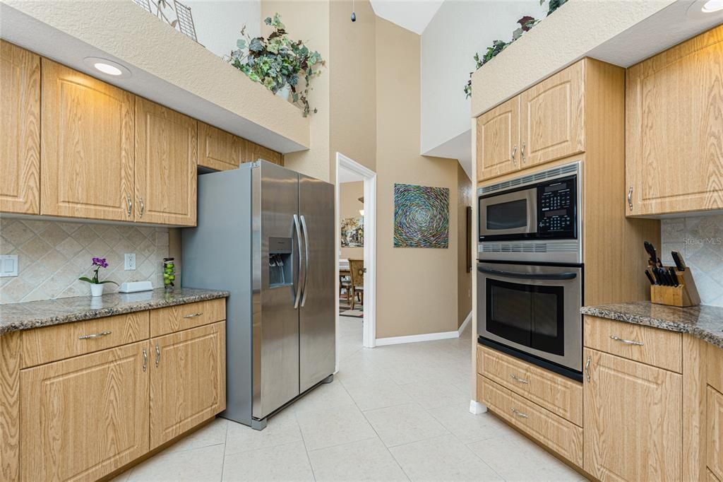 На продажу: $499,900 (4 спален, 3 ванн, 2136 Квадратных фут)
