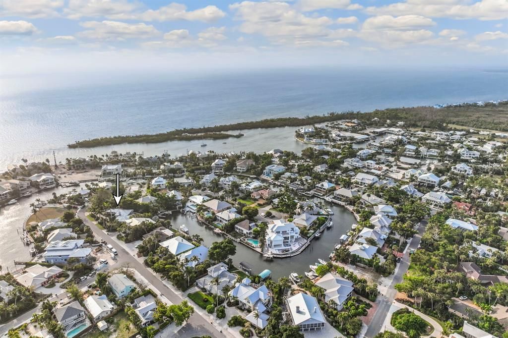 For Sale: $4,950,000 (4 beds, 4 baths, 3500 Square Feet)