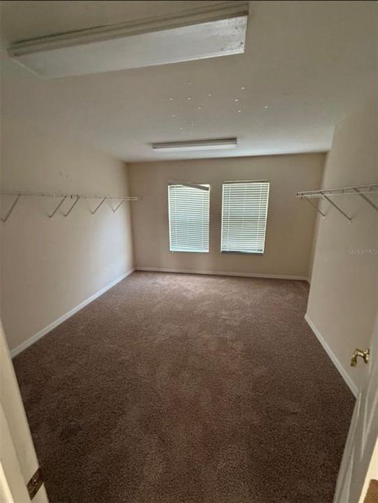В аренду: $3,100 (4 спален, 3 ванн, 3219 Квадратных фут)