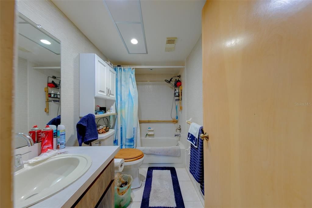 En Venta: $178,000 (2 camas, 2 baños, 1190 Pies cuadrados)