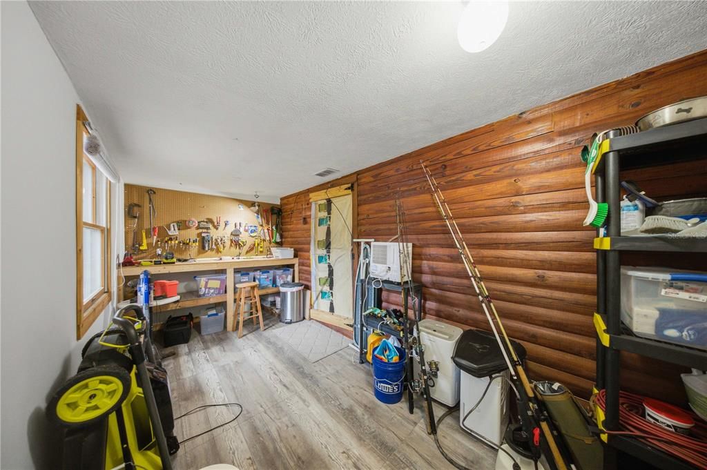 На продажу: $425,000 (3 спален, 2 ванн, 1676 Квадратных фут)