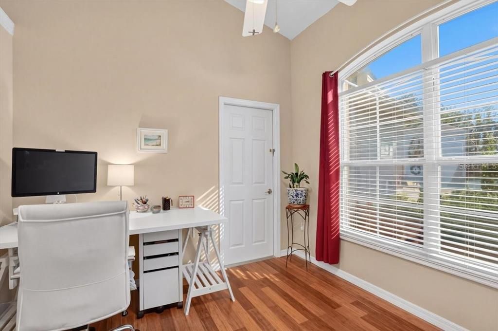 For Sale: $585,000 (3 beds, 2 baths, 2117 Square Feet)