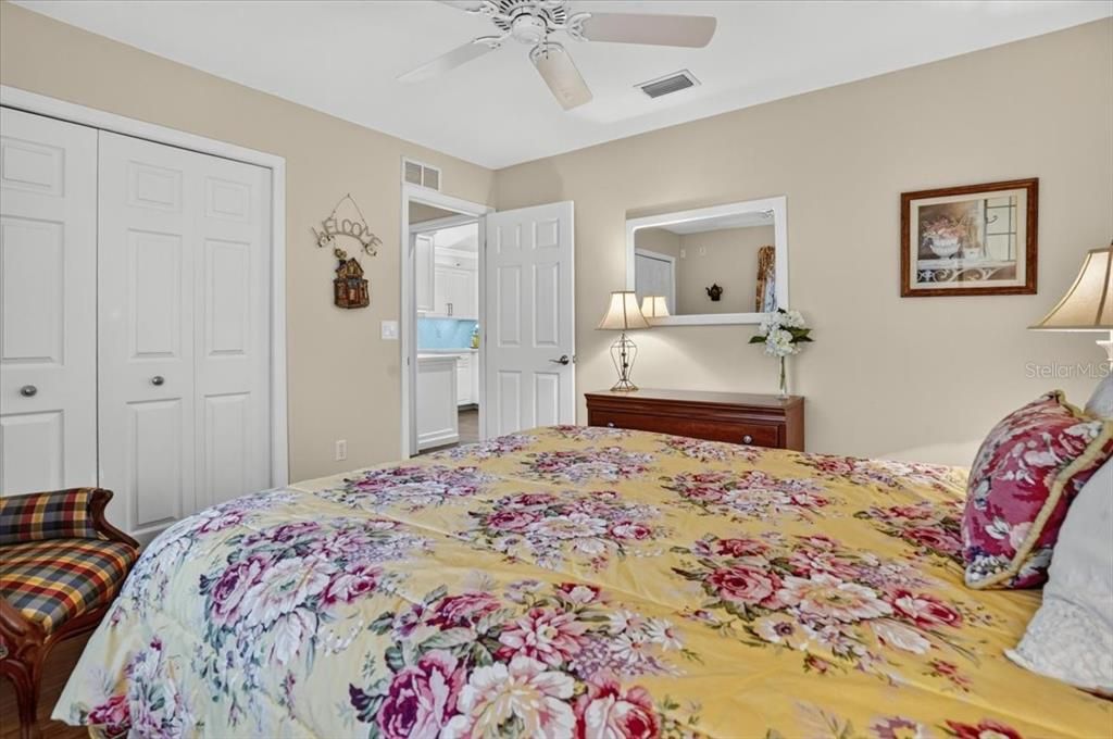 For Sale: $585,000 (3 beds, 2 baths, 2117 Square Feet)