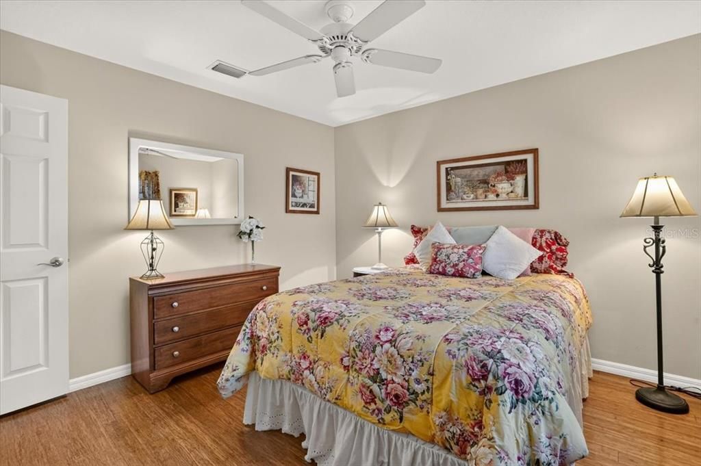 For Sale: $585,000 (3 beds, 2 baths, 2117 Square Feet)