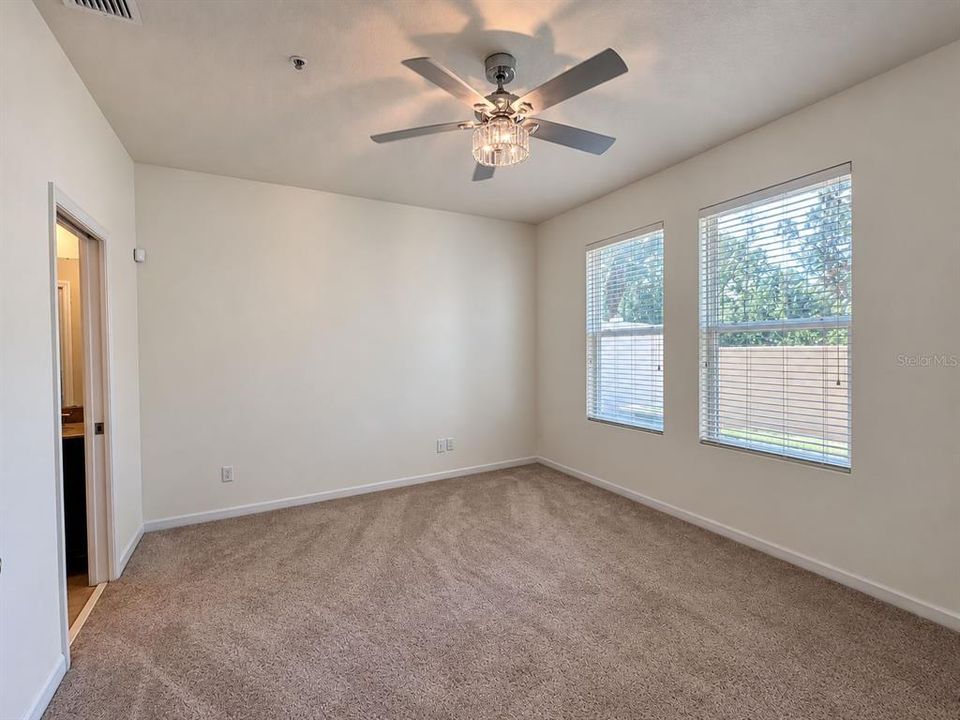 В аренду: $2,800 (3 спален, 2 ванн, 2067 Квадратных фут)