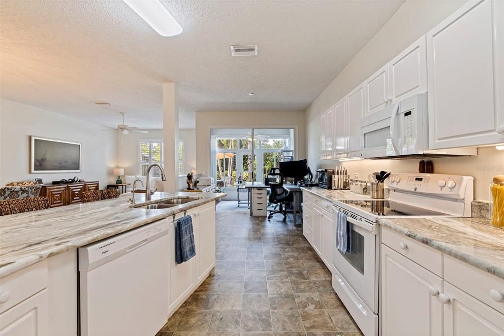 For Sale: $445,000 (3 beds, 2 baths, 1819 Square Feet)