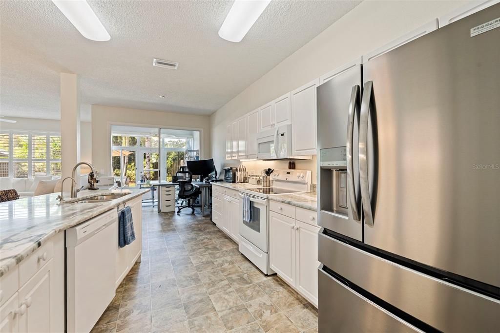 For Sale: $445,000 (3 beds, 2 baths, 1819 Square Feet)