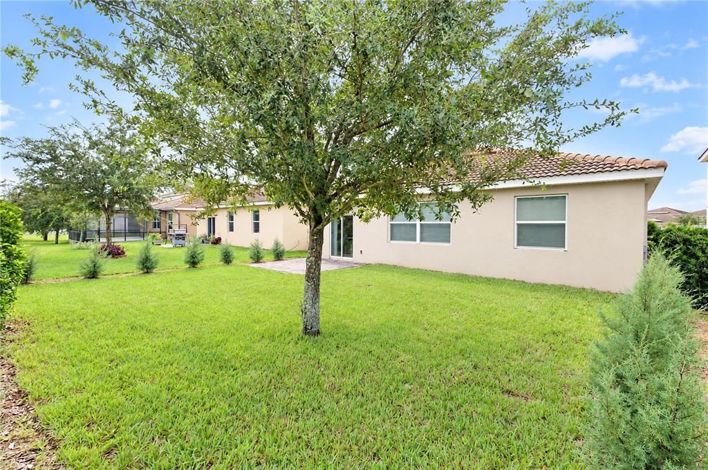 For Sale: $359,900 (4 beds, 2 baths, 1939 Square Feet)