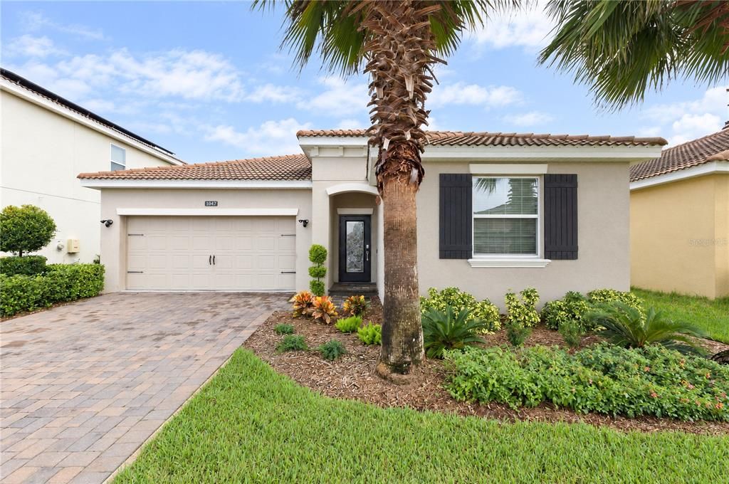 For Sale: $359,900 (4 beds, 2 baths, 1939 Square Feet)