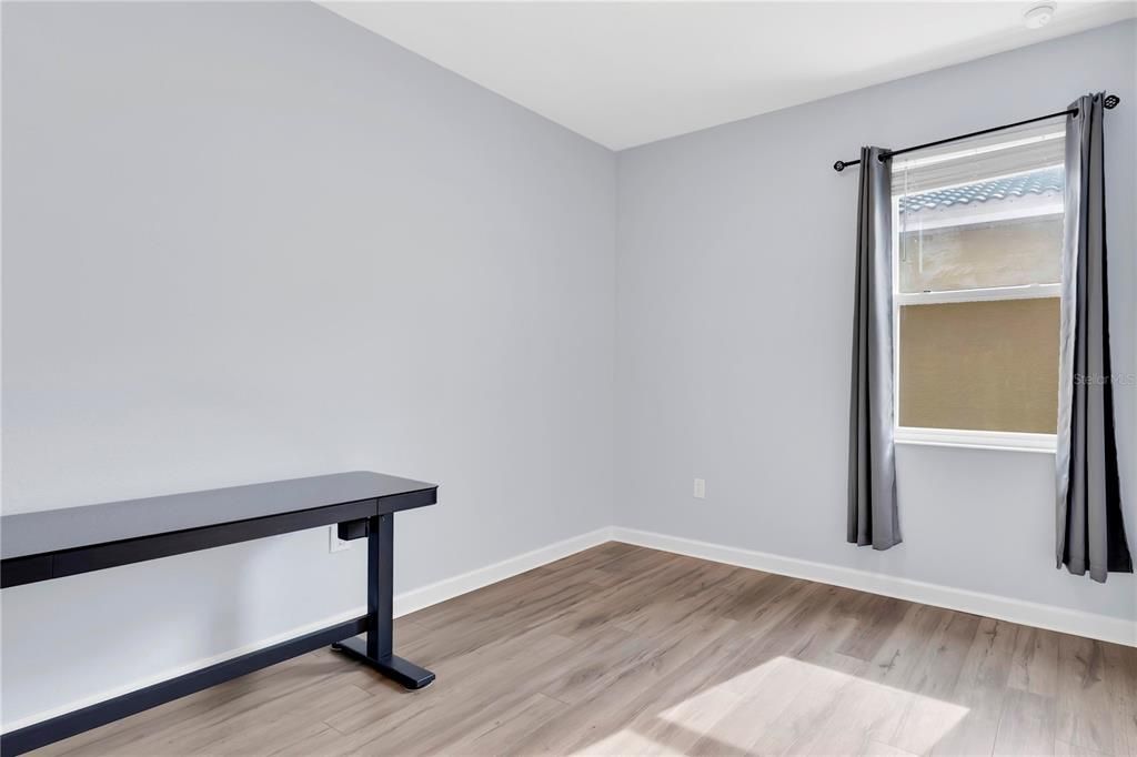 For Sale: $359,900 (4 beds, 2 baths, 1939 Square Feet)