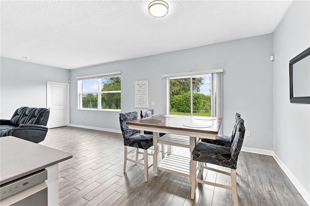 For Sale: $359,900 (4 beds, 2 baths, 1939 Square Feet)