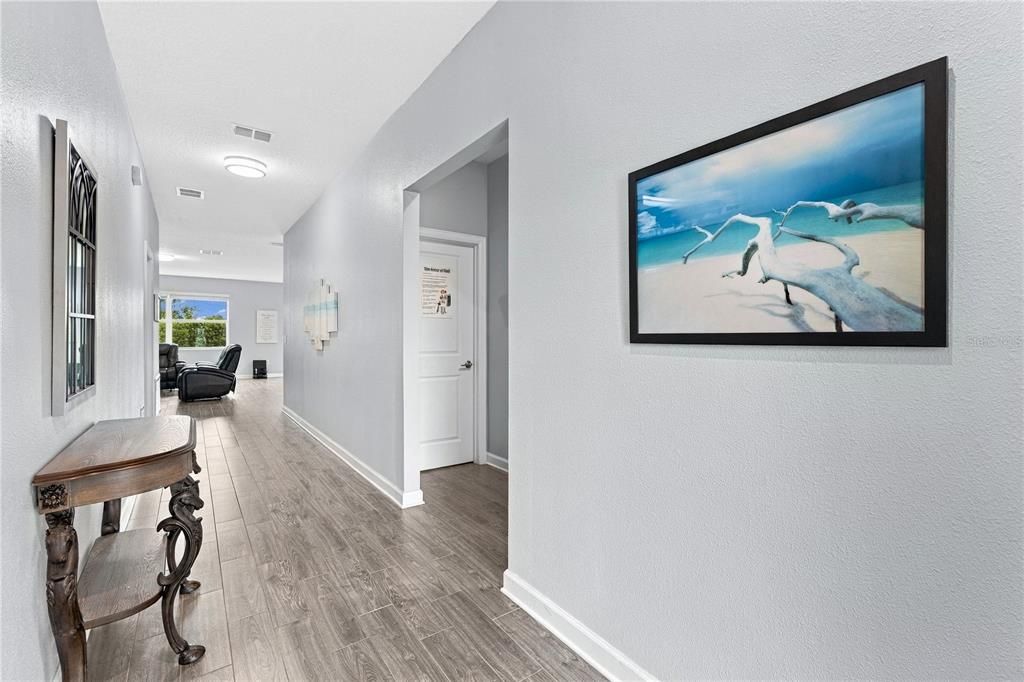 For Sale: $359,900 (4 beds, 2 baths, 1939 Square Feet)