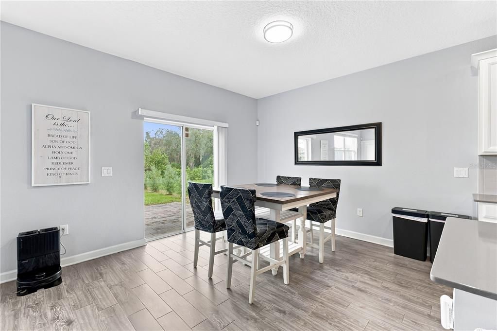 For Sale: $359,900 (4 beds, 2 baths, 1939 Square Feet)