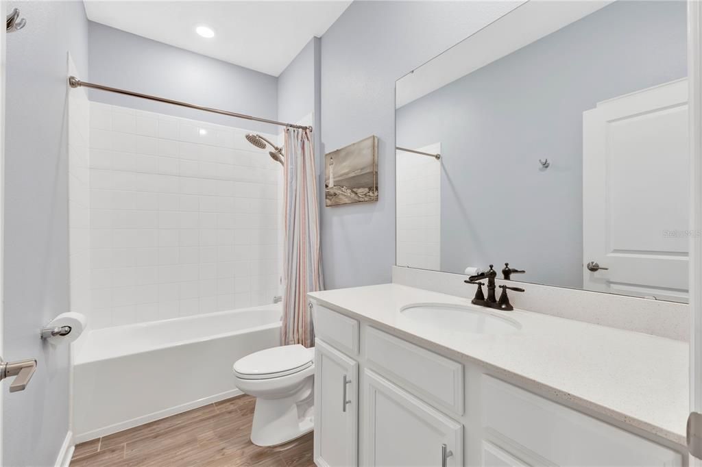 For Sale: $359,900 (4 beds, 2 baths, 1939 Square Feet)