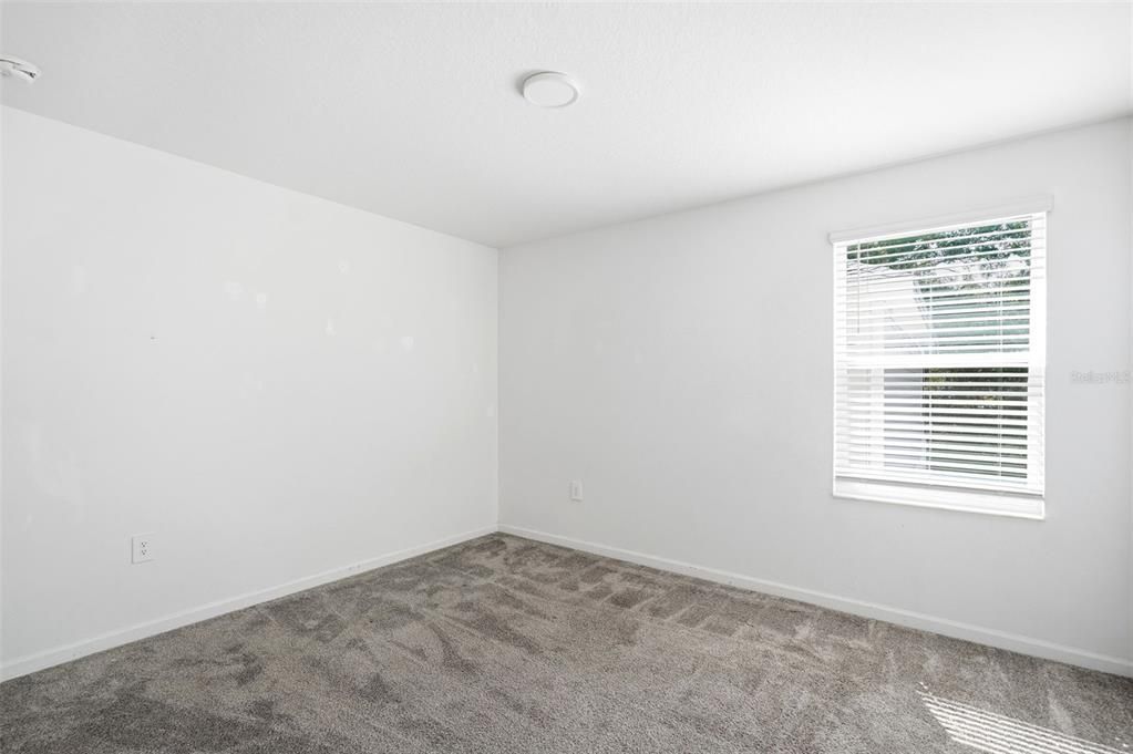 En Venta: $339,000 (5 camas, 2 baños, 2430 Pies cuadrados)
