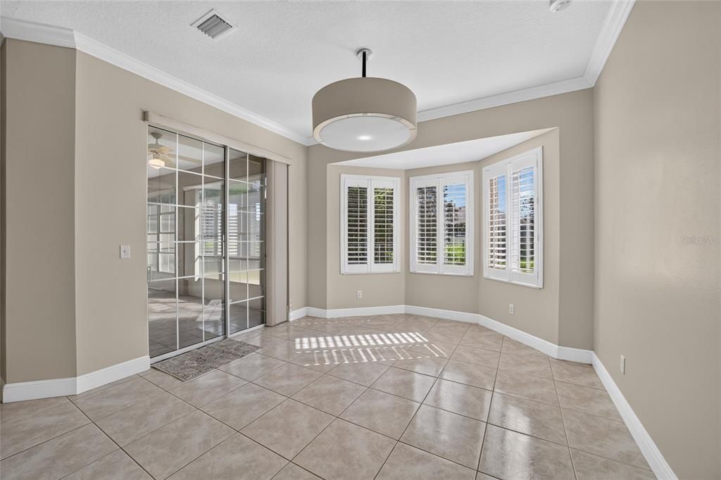 На продажу: $289,900 (3 спален, 2 ванн, 1757 Квадратных фут)