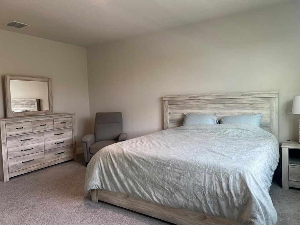 В аренду: $2,850 (4 спален, 2 ванн, 2208 Квадратных фут)