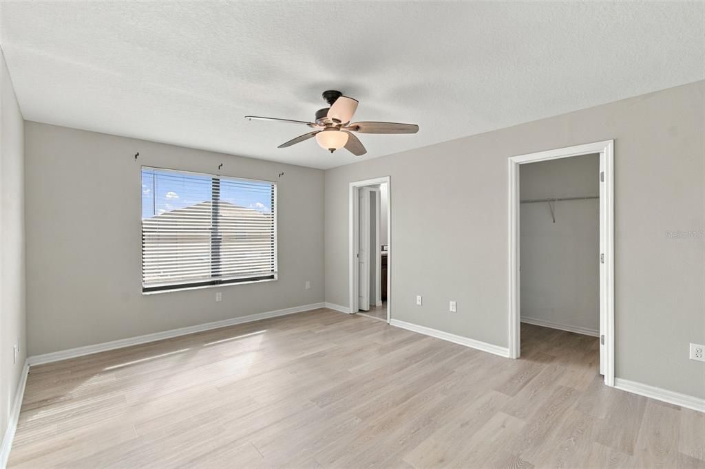 En Venta: $385,000 (4 camas, 2 baños, 2109 Pies cuadrados)